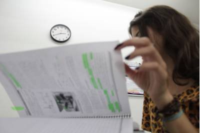 Na preparação para o Enem é importante estabelecer uma rotina efetiva para ser aprovado - (crédito: Mar?lia Lima/Esp. CB/D.A Press) Na preparação para o Enem é importante estabelecer uma rotina efetiva para ser aprovado - (crédito: Mar?lia Lima/Esp. CB/D.A Press)
