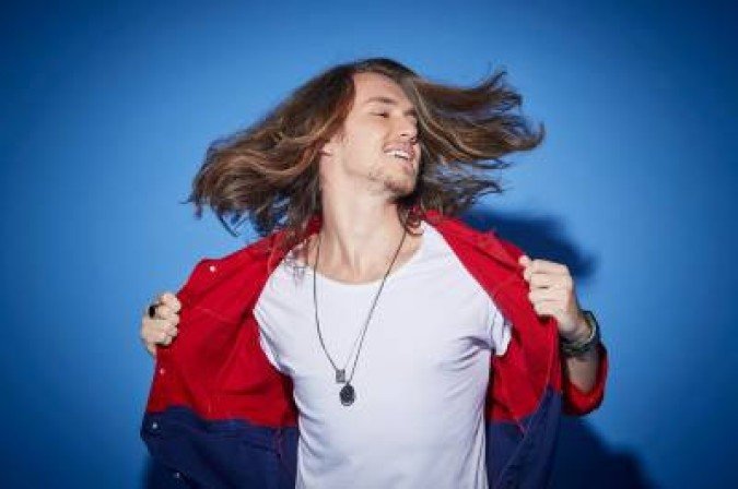 Crédito: Gustavo Arraes/Divulgação. Cantor Vitor Kley.
