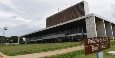 Palácio do Buriti tem autonomia para derrubar trechos de projetos aprovados pelo Legislativo - (crédito: Ed Alves/CB/D.A Press) Palácio do Buriti tem autonomia para derrubar trechos de projetos aprovados pelo Legislativo - (crédito: Ed Alves/CB/D.A Press)