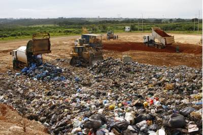 Aterros sanitários devidamente operados recebem um passivo ambiental e o transformam em um ativo energético e econômico -  (crédito: Ana Rayssa/Esp. CB/D.A Press)