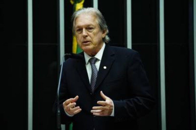 06/03/2018. Crédito: Luis Macedo/Acervo Câmara dos Deputados. Brasil. Brasília - DF. Coluna Muito Além da Política. Luciano Bivar, presidente do Partido Social Liberal (PSL).