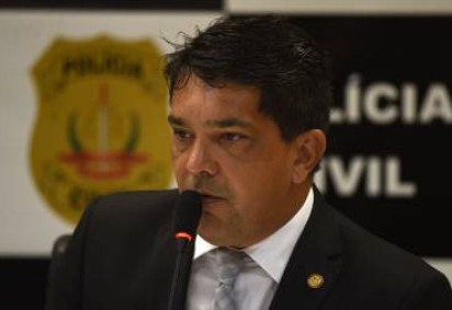 O delegado aposentado Robson Cândido é réu em sete crimes que envolvem perseguição a uma ex-namorada -  (crédito: Ed Alves/CB/D.A Press)