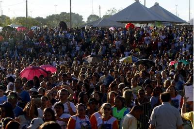 O evento religioso atrais fiéis de várias regiões do Distrito Federal para o Taguaparque -  (crédito: Ana Rayssa/CB/D.A Press)
