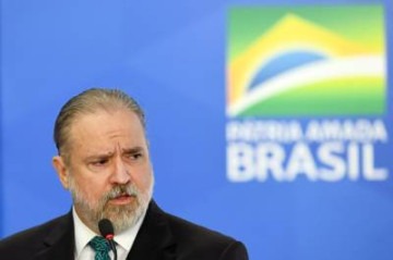 New Brazilian General Attorney Augusto Aras delivers a speech during a ceremony to take office at Planalto Palace in Brasilia, on September 26, 2019.   / AFP / EVARISTO SA -  (crédito: EVARISTO SA)