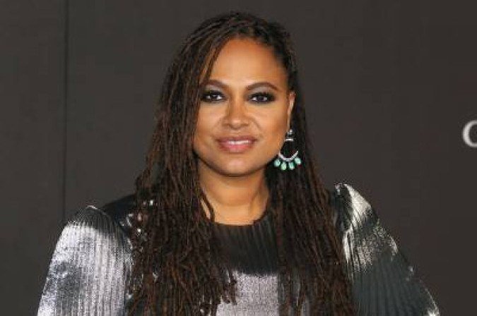 US filmmaker Ava DuVernay arrives for the 2019 LACMA Art+Film Gala at the Los Angeles County Museum of Art in Los Angeles on November 2, 2019. / AFP / Jean-Baptiste LACROIX -  (crédito: JEAN-BAPTISTE LACROIX)