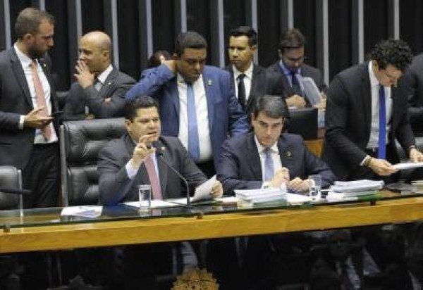 Com a aprovação na Casa, o tratado entre os blocos será levado à sanção do presidente Luiz Inácio Lula da Silva (PT) -  (crédito: Jonas Pereira/Agencia Senado)