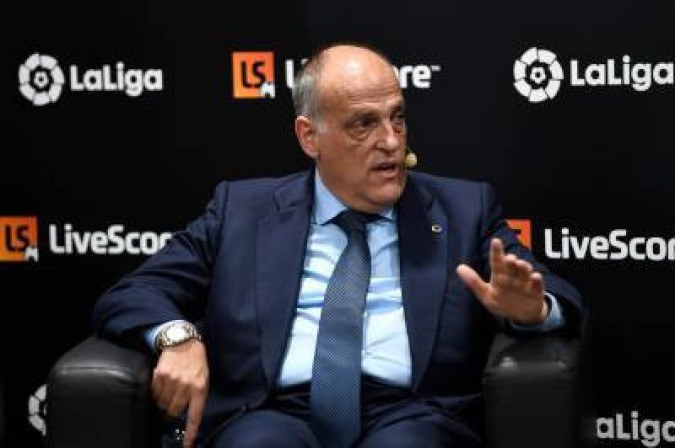 Tebas ainda sugeriu que Gianni Infantino, presidente da Fifa, realoque os custos orçados para o Mundial em outras áreas e federações -  (crédito: PIERRE-PHILIPPE MARCOU)