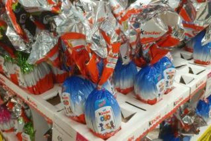 24/03/2020. Crédito: Carlos Vieira/CB/D.A. Press. Brasil. Brasilia-DF. Pascoa. Ovos de pascoa no Carrefour.