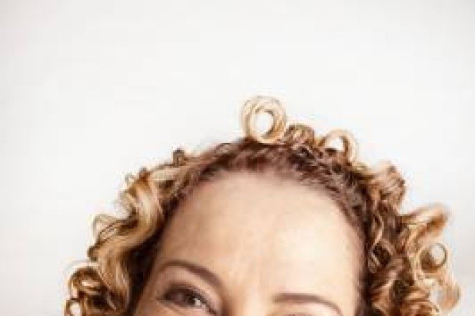 Adriana Nunes anima a cerimônia do Prêmio Brasília