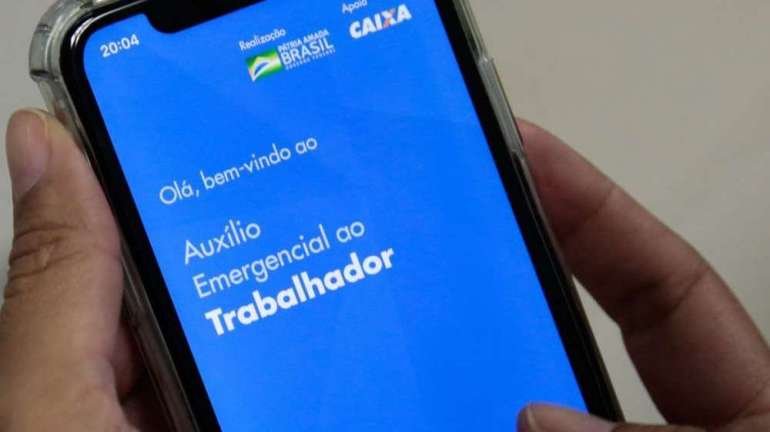 Quem recebia R$ 1200 do auxílio emergencial passa a receber R$ 600 - (foto: Marcello Casal JrAgência Brasil) Quem recebia R$ 1200 do auxílio emergencial passa a receber R$ 600 - (foto: Marcello Casal JrAgência Brasil)