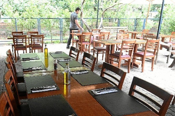 Segmento de restaurantes foi um dos que tiveram forte redução no movimento - (crédito: Ed Alves/CB/D.A Press) Segmento de restaurantes foi um dos que tiveram forte redução no movimento - (crédito: Ed Alves/CB/D.A Press)