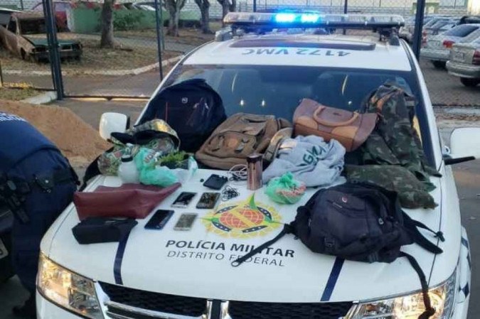 Polícia Prende Quarteto Responsável Por Roubos Em Paradas De ônibus