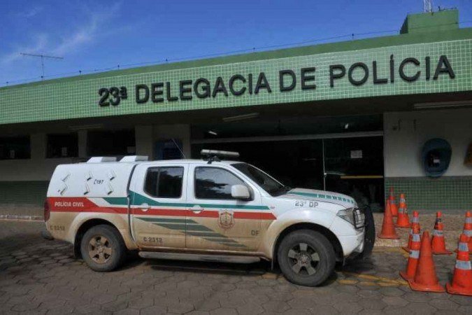 A 23 DP foi acionada e prendeu o acusado de roubar o motorista de aplicativo - (foto: Minervino Junior/CB/D.A Press) A 23 DP foi acionada e prendeu o acusado de roubar o motorista de aplicativo - (foto: Minervino Junior/CB/D.A Press)