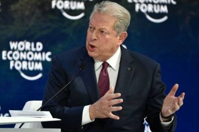 Fundador e presidente do The Climate Reality Project, Al Gore vai abordar em sua palestra como a crise climática está remodelando prioridades globais, cadeias de suprimentos e políticas públicas - (crédito: AFP/Fabrice COFFRINI) Fundador e presidente do The Climate Reality Project, Al Gore vai abordar em sua palestra como a crise climática está remodelando prioridades globais, cadeias de suprimentos e políticas públicas - (crédito: AFP/Fabrice COFFRINI)