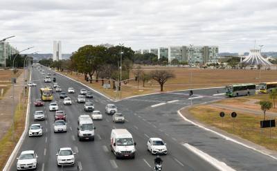Desconto para o pagamento da parcela única aumentou de 5% para 10% - (crédito: Ed Alves/CB/D.A Press) Desconto para o pagamento da parcela única aumentou de 5% para 10% - (crédito: Ed Alves/CB/D.A Press)