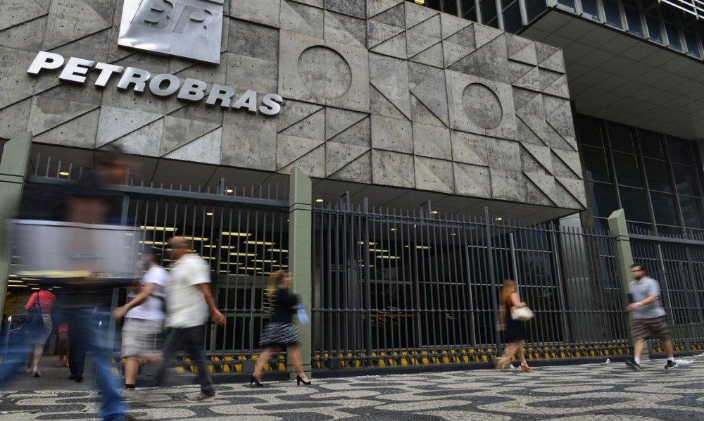 Petrobras tem prejuízo de R$ 1,5 bilhão no terceiro trimestre