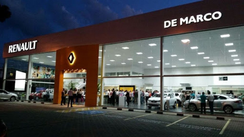 Justiça determina que Renault reintegre 747 demitidos em julho