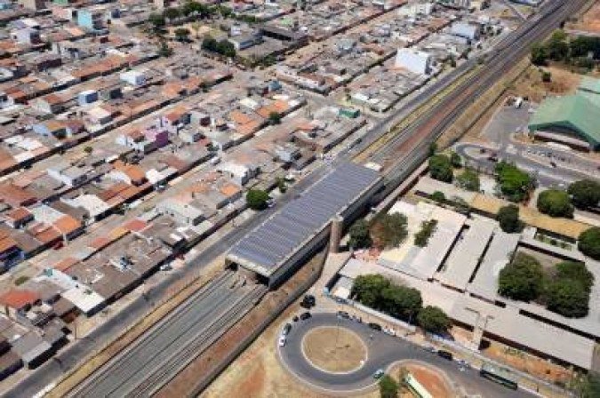 08/08/2020. Crédito: Paulo Barros/Ascom/Metrô-DF. Brasil.; Brasília - DF. Cidades. Estações Guariroba e Samambaia Sul do Metrô-DF, que contam com energia solar e fotovoltaica.