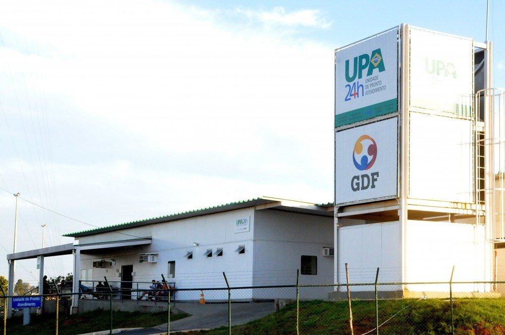 Corpo de Bombeiros contém vazamento de oxigênio em UPA