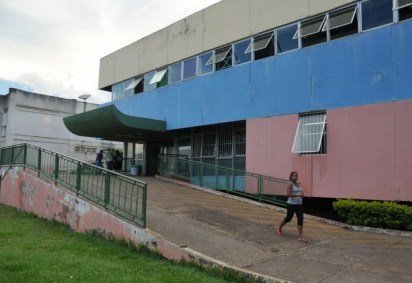 Homem foi conduzido ao Hospital do Guará -  (crédito: Pedro Ladeira/Esp. CB/D.A Press. )