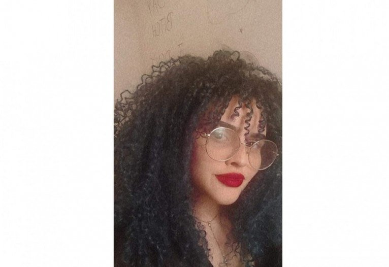 "É desesperadora a ideia de ter que fazer o Enem, PAS, ou qualquer outro vestibular após um ano letivo a distância", diz Izabela Oliveira, estudante do 2º ano