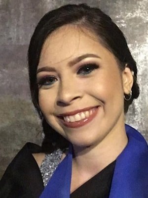 Isabelly foi aprovada em sete universidade no exterior, mas não consegue viajar para a universidade escolhida