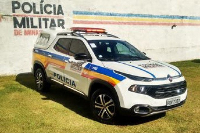 Para a Polícia Militar (PM), o pai relatou que foi fazer uma manobra para estacionar - (crédito: Divulgação/PMMG) Para a Polícia Militar (PM), o pai relatou que foi fazer uma manobra para estacionar - (crédito: Divulgação/PMMG)