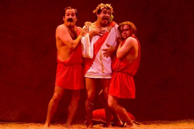 Cena do espetáculo 'Hermanoteu na Terra de Godah'