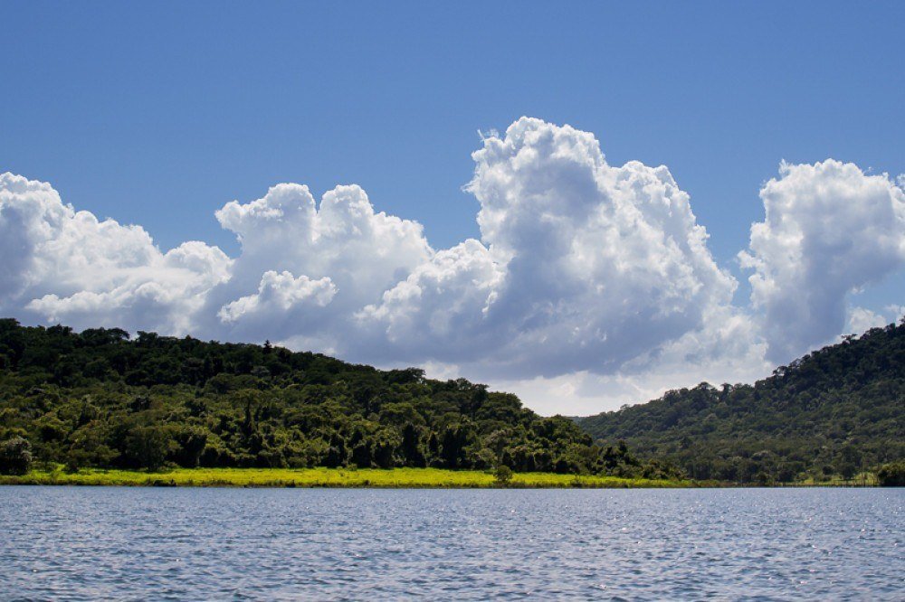 Lago João Leite localizado no Parque Estadual de Altamiro de Moura Pacheco. 