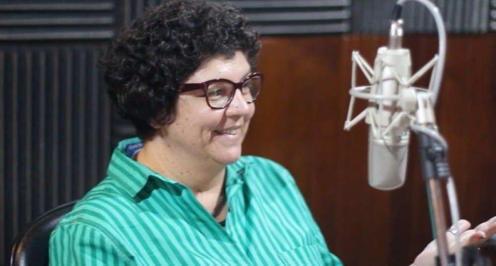 Heloísa Rocha, produtora de podcast, pretende instituir uma biblioteca de conteúdos com produções de Brasília