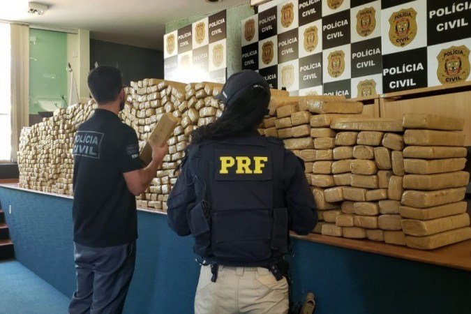 apreensão de 2 toneladas de maconha