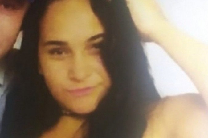 Cleudiane dos Santos estava grávida de 4 meses e recebeu duas facadas na barriga - (foto: Reprodução) Cleudiane dos Santos estava grávida de 4 meses e recebeu duas facadas na barriga - (foto: Reprodução)