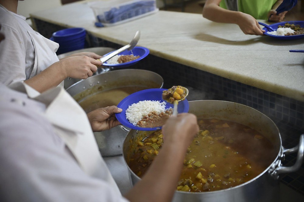 Proeduc pede explicações sobre merenda de baixa qualidade na rede pública 