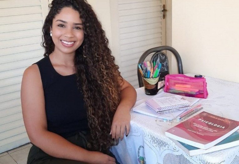 Bruna Larissa Tavares,estudante de psicologia e concurseira