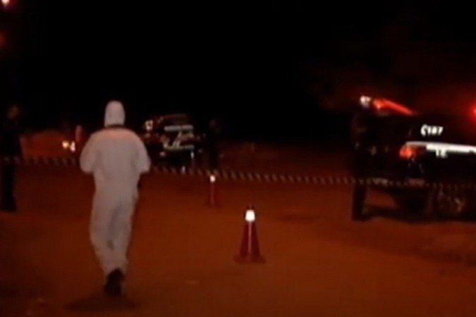A vítima foi morta após escutar o marido ser atingido por disparos de arma de fogo - (foto: TV Brasília) A vítima foi morta após escutar o marido ser atingido por disparos de arma de fogo - (foto: TV Brasília)