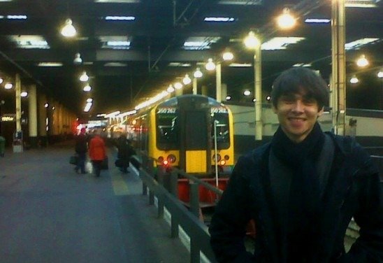 Rafael Alves da Silva, em registro durante o 1 ano e 3 meses que viveu em Londres, no Reino Unido
