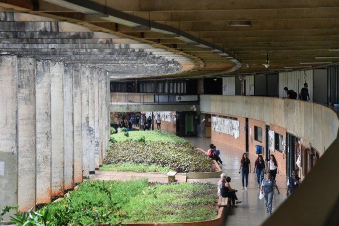 DCE cobra Universidade de Brasília pelo pagamento de auxílio-saúde mental a estudantes - (crédito: Ed Alves/CB/D.A Press) DCE cobra Universidade de Brasília pelo pagamento de auxílio-saúde mental a estudantes - (crédito: Ed Alves/CB/D.A Press)