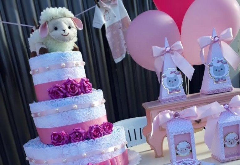 Chá de fralda surpresa para professora Camila Graciano que morreu após pegar covid-19