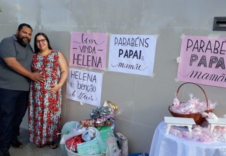 Chá de fralda surpresa para professora Camila Graciano que morreu após pegar covid-19