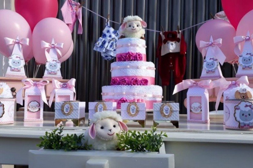 Chá de fralda surpresa para professora Camila Graciano que morreu após pegar covid-19