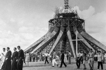 Construção da Catedral de Brasília  -  (crédito: Jankiel Gonczarowska/Divulgação)