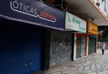 O momento atual, marcado pela pandemia, é apontado pela CNC como um entrave nas discussões da reforma tributária -  (crédito: Tania Regô/Agência Brasil)