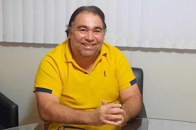 Ex-diretor do Sinpro-DF, Marcelo Mariani morreu por complicações da covid-19 depois de postar nas redes sobre a doença -  (foto: Arquivo pessoal / redes sociais)