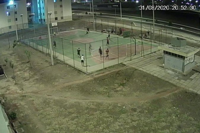 magens registraram momento em que João é baleado - (foto: Divulgação / PCDF) magens registraram momento em que João é baleado - (foto: Divulgação / PCDF)