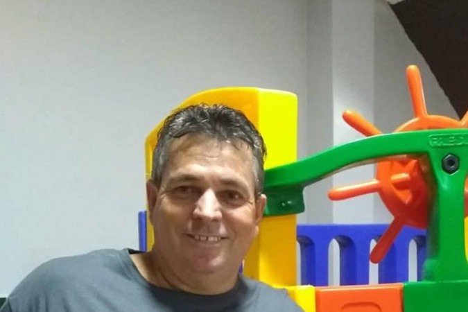 O professor Valderes tinha 5 1 anos e deu aulas de educação física em diversas escolas da rede pública - (foto: Sinpro-DF) O professor Valderes tinha 5 1 anos e deu aulas de educação física em diversas escolas da rede pública - (foto: Sinpro-DF)
