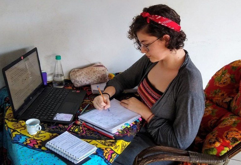 Ana Beatriz é estudante do 3º ano e está contente por participar do projeto para se preparar melhor para o PAS