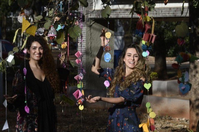Empreendedoras do Rituar, irmãs estudam as fases da Lua. Na Foto Jéssica Behrens e, Camila Behrens.