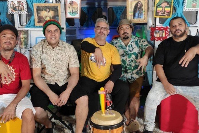 Banda de Planaltina promove mercado solidário e usa a música como ponto de partida - (foto: Sofia Santana e Ster Maia/Divulgação) Banda de Planaltina promove mercado solidário e usa a música como ponto de partida - (foto: Sofia Santana e Ster Maia/Divulgação)