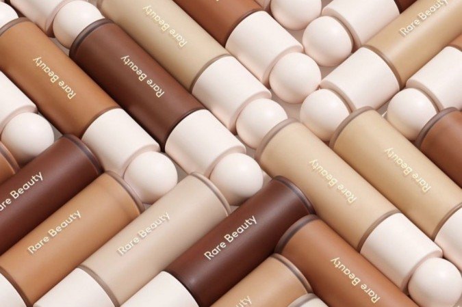 Cores recém-lançadas pela Rare Beauty, da Selena Gomez: ainda não disponível no Brasil Cores recém-lançadas pela Rare Beauty, da Selena Gomez: ainda não disponível no Brasil
