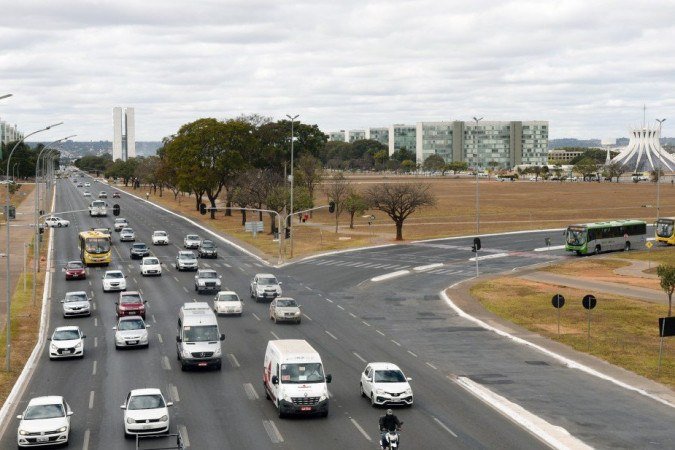  Governo esperava arrecadar R$2,5 bilhões em 2020 com o IPTU e IPVA -  (crédito: Ed Alves/CB/D.A Press)